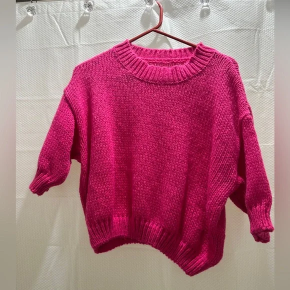 Women's Pink Short Sleeve Sweater - Picture 4 of 4